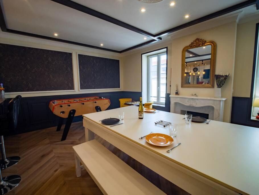 Mega Jeanne D'Arc Billard Baby Foot Logements Insolites 낭시 외부 사진