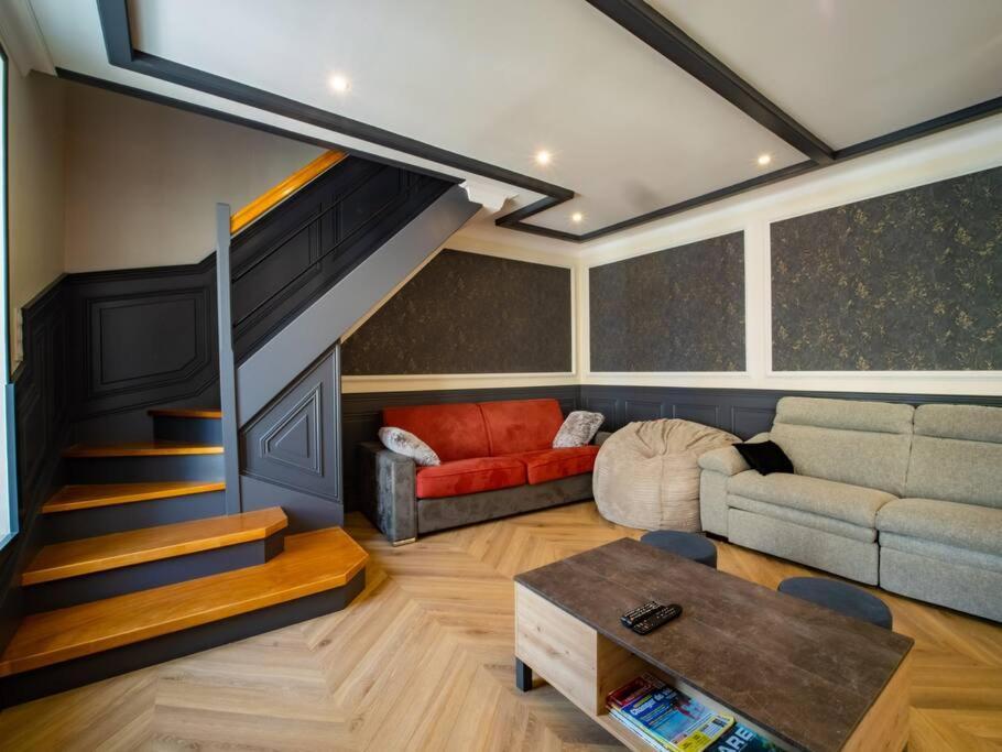 Mega Jeanne D'Arc Billard Baby Foot Logements Insolites 낭시 외부 사진