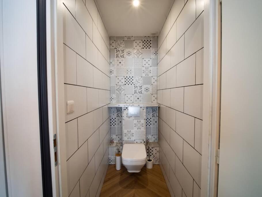 Mega Jeanne D'Arc Billard Baby Foot Logements Insolites 낭시 외부 사진